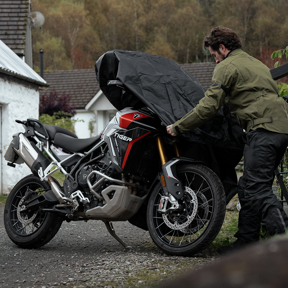 Zo kies je de juiste motorhoes: een koopgids