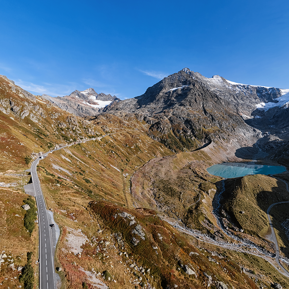 Top 5 motorroutes in de Alpen