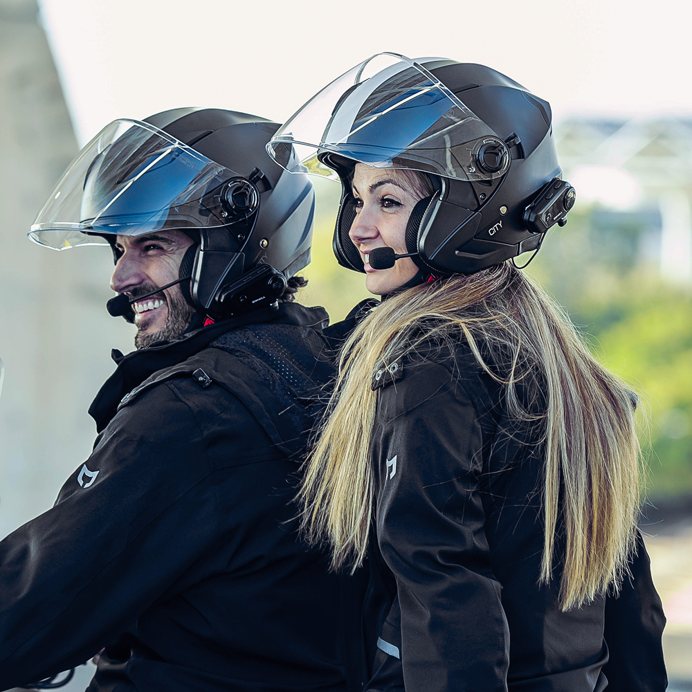 Hoe kies je je Intercom voor op de motor