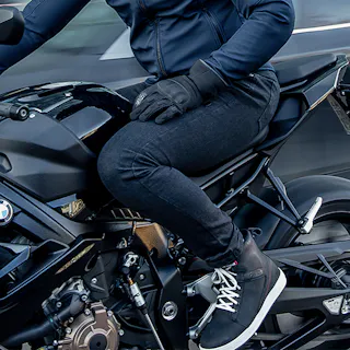 Comment choisir votre pantalon de moto
